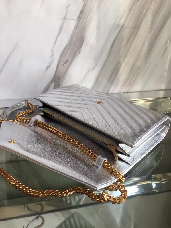 Y51 envelope chain wallet 5095 22cm x 5.5cm x 13.5cm
