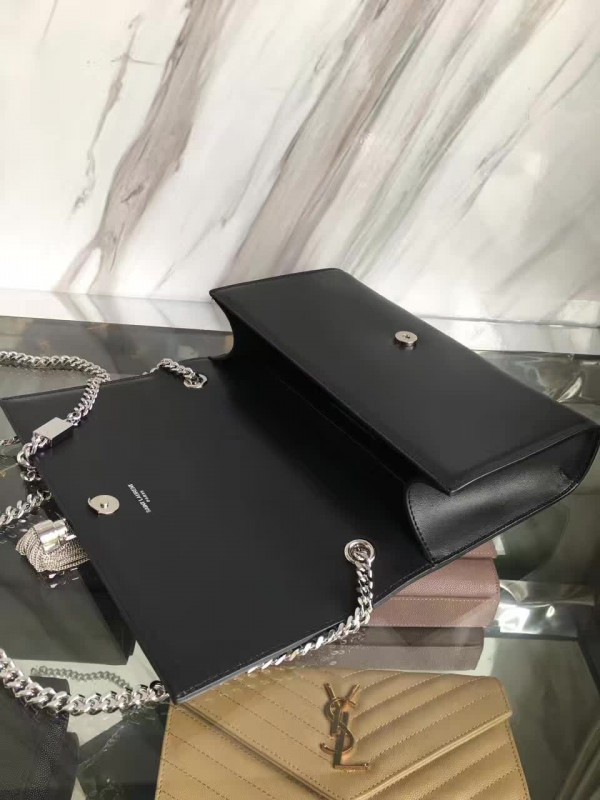 Y51 medium kate bag with leather tassel 5047 24cm x 14cm x 4.5cm