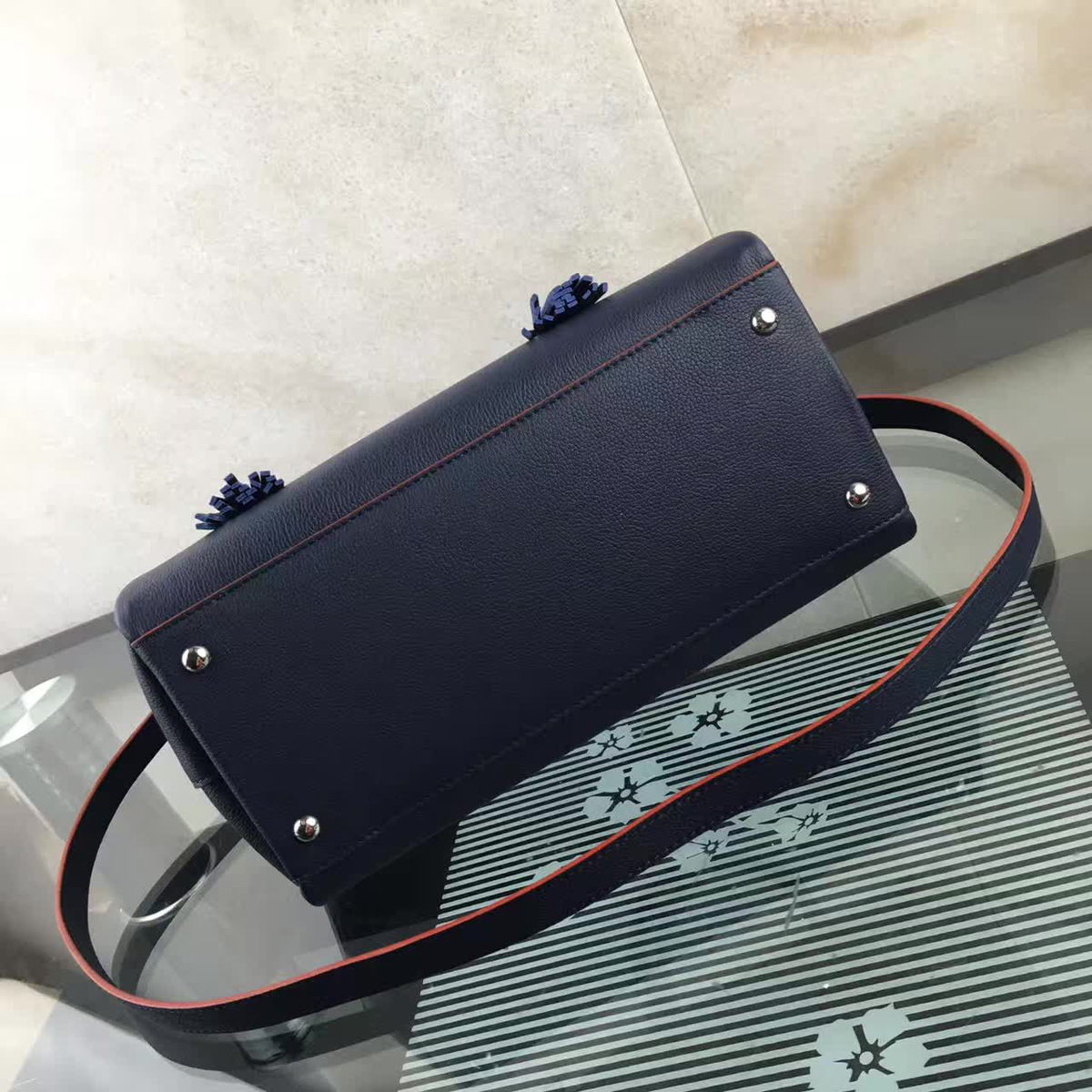 l0vis Vvtt0n m54570 dark blue 38cm