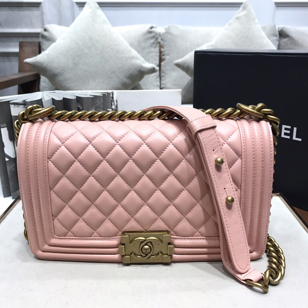 ch**el sheepskin classic D1am0nd hot mom burst pink gold hardware a67086