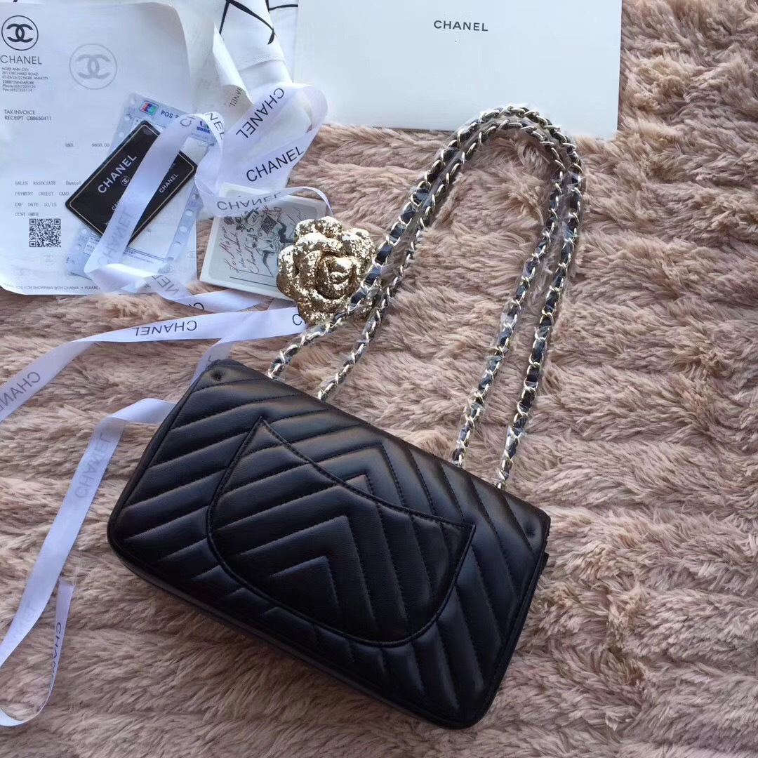 Ch**el original single bag black 24cm