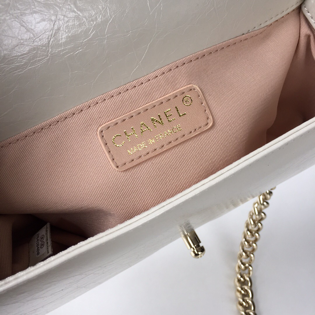 Ch**el wrinkled calfskin white gold hardware 25cm