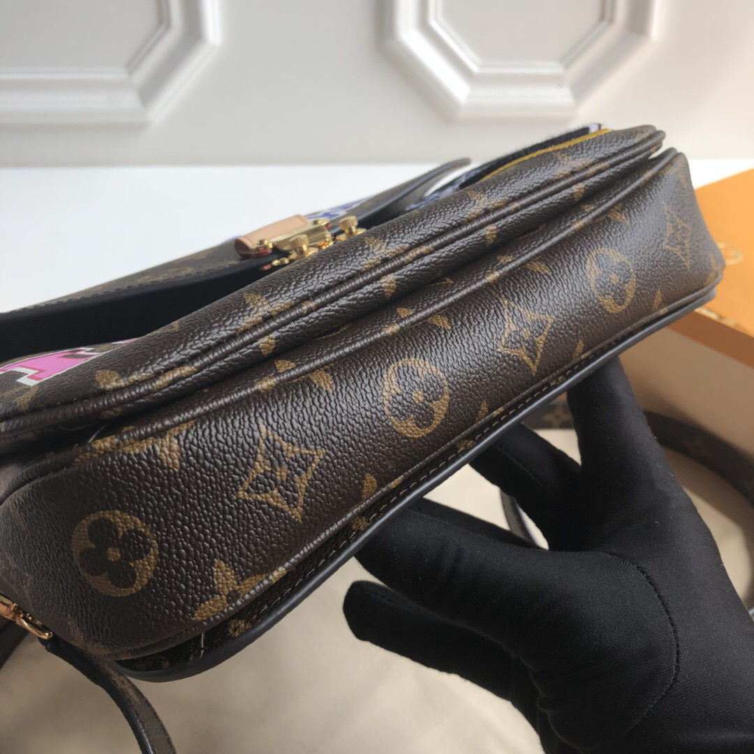 l0vis Vvtt0n pochette metis monogram reverse canvas m43991 25.0 x 19.0 x 7.0 cm