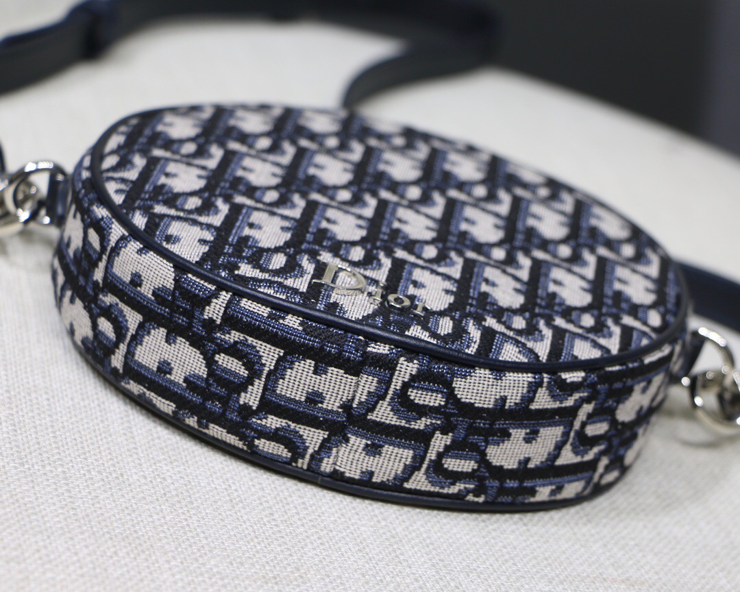 D10r oblique round bag 15.5*4cm