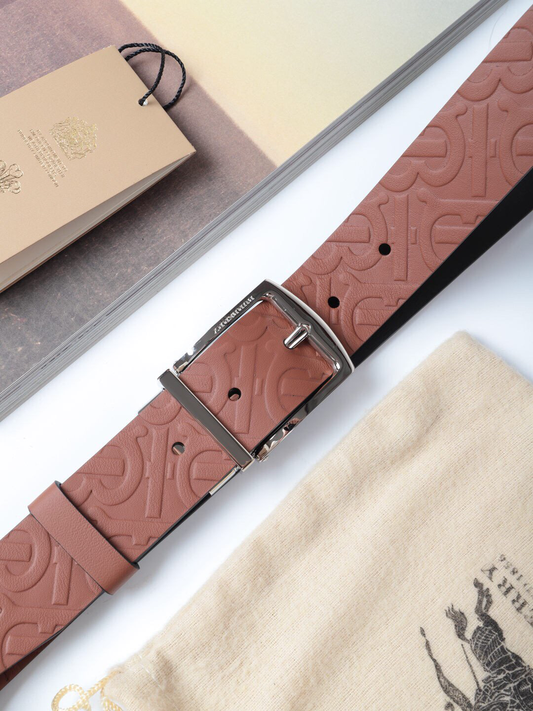 Bv*b*rry belt