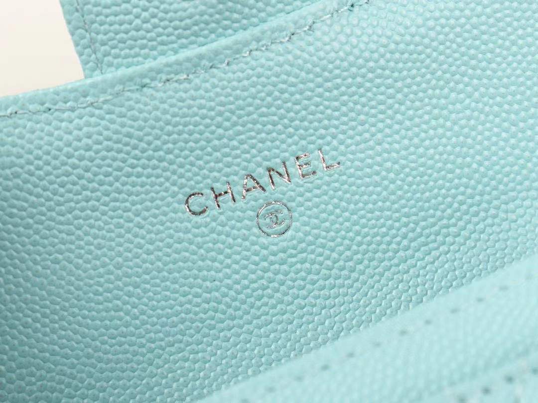 Ch**el wallet blue in sliver hardware