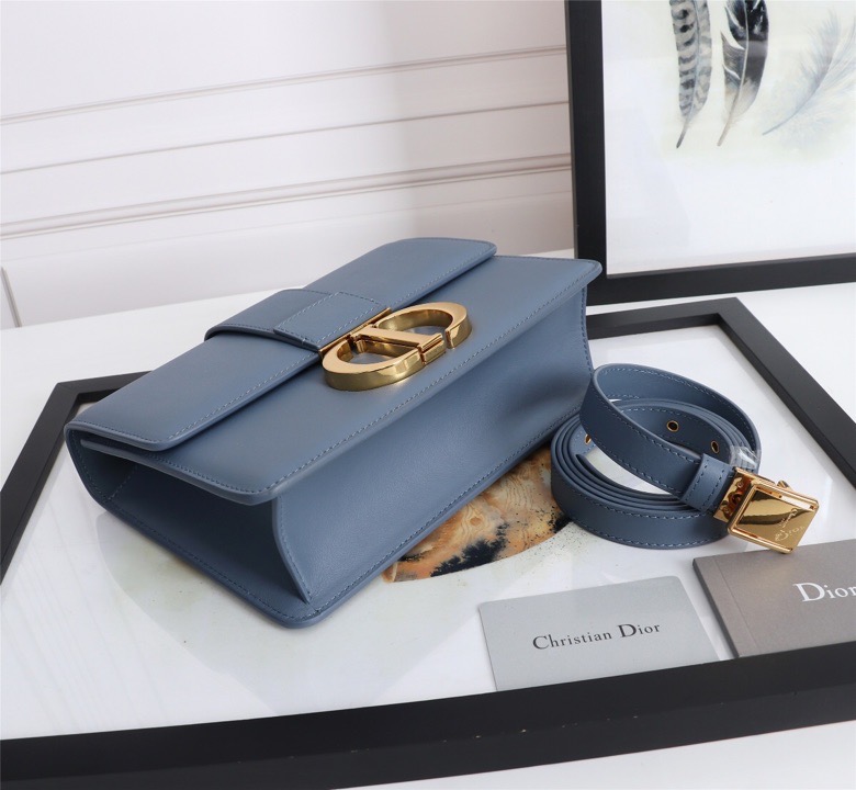 D10r lady D10r montaigne smooth cowhide blue 24 x 17 x 8 cm