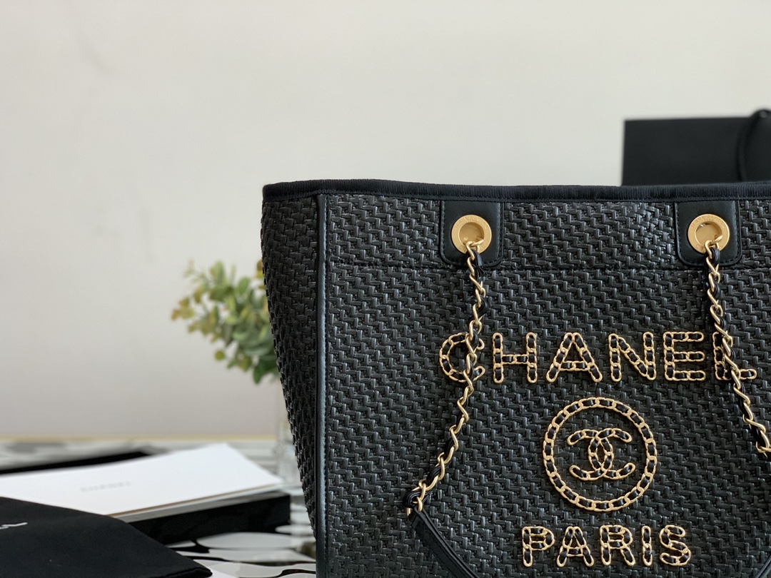 Ch**el large tote straw, calfskin & gold metal black a66941