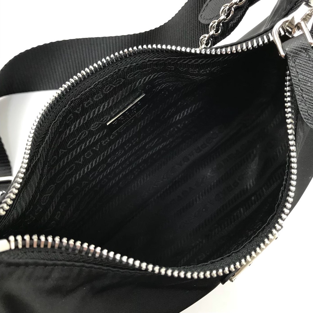 Pra*a re-edition 2005 nylon bag black 1bh204 22 x 12 x 6 cm