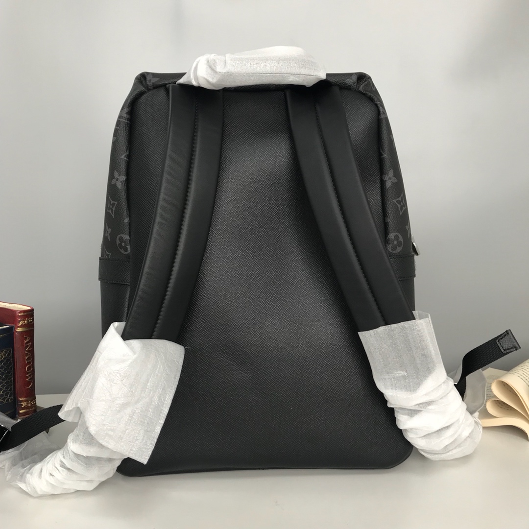 l0vis Vvtt0n discovery backpack pm black m30230 37 x 40 x 20 cm