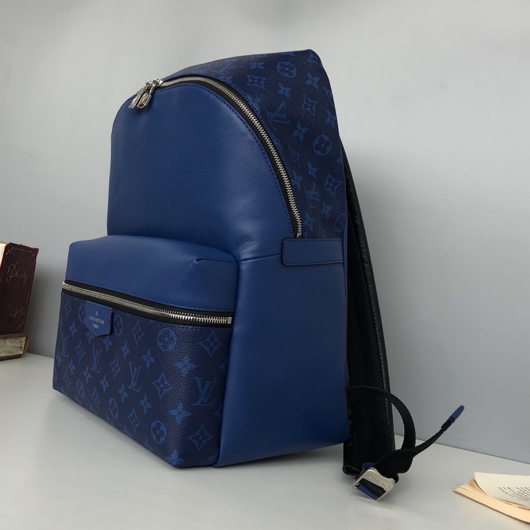 l0vis Vvtt0n discovery backpack pm cobalt m30229 37 x 40 x 20 cm