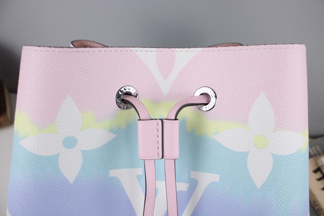 l0vis Vvtt0n escale nÉonoÉ mm pastel m45124 26cm
