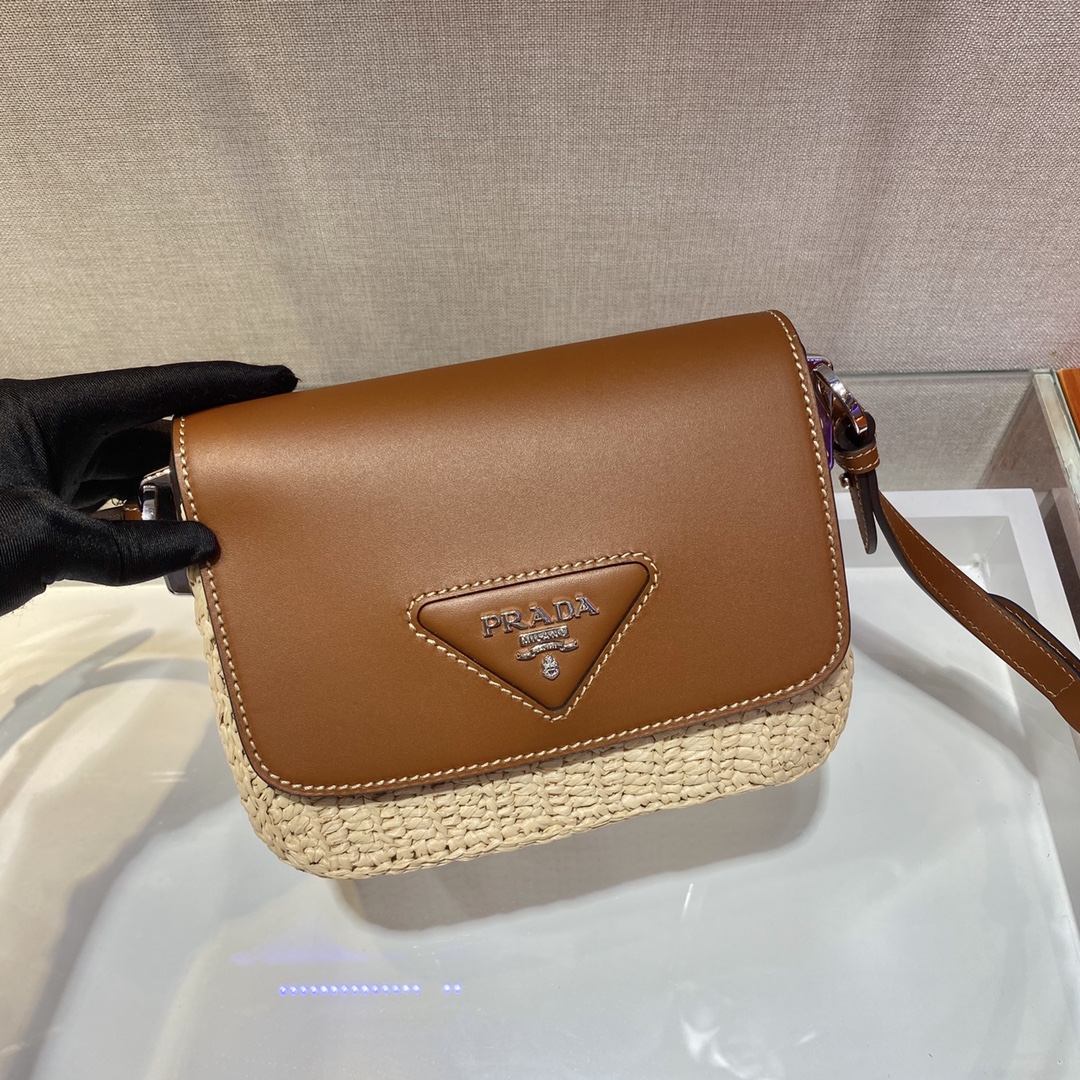 Pra*a raffia and leather shoulder bag beige cognac 1bd243 20 x 15 x 6.5 cm