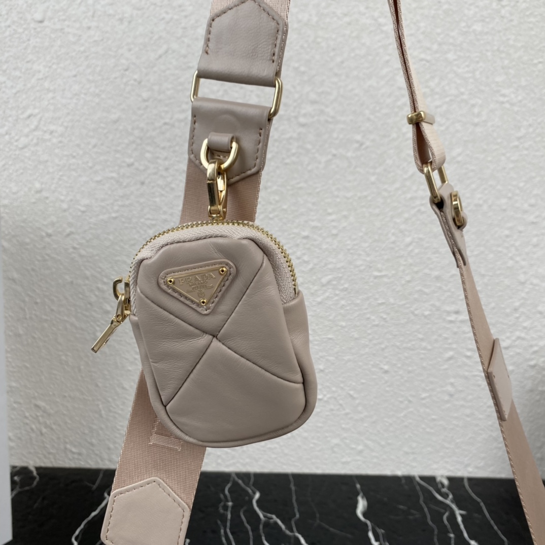Pra*a system nappa leather patchwork bag beige 1bd292 21 x 16 x 7 cm