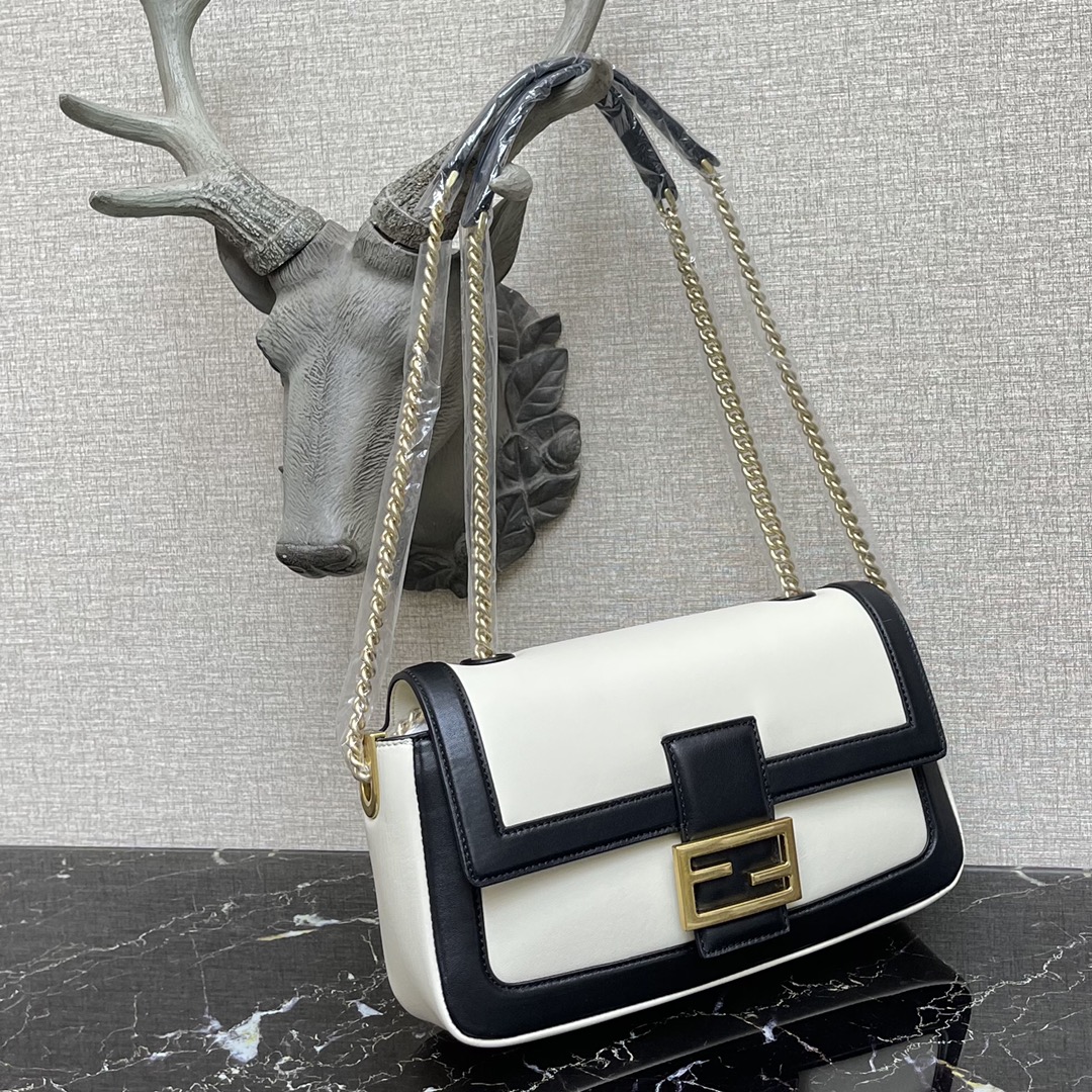 F**di baguette chain black and white nappa leather bag 8br783 27 x 6 x 13.5 cm