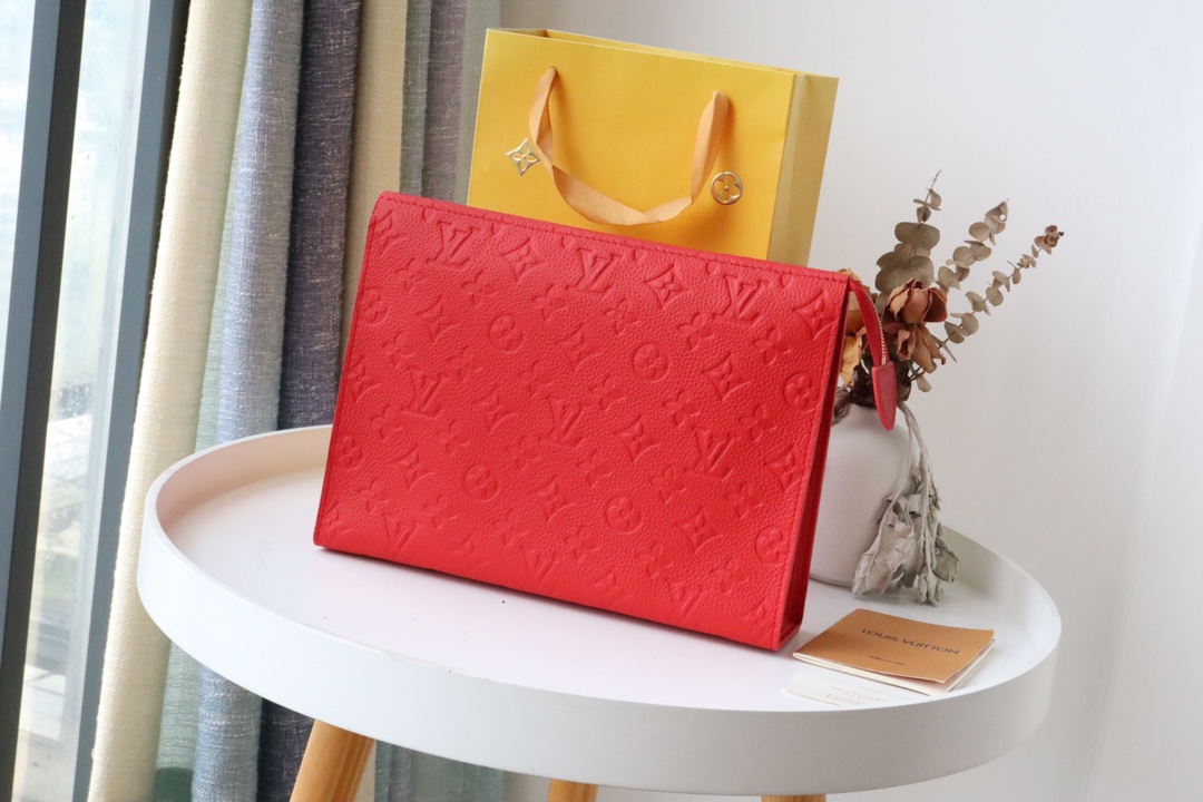 l0vis Vvtt0n pochette voyage monogram eclipse in red m61692 26 x 20 x 5 cm