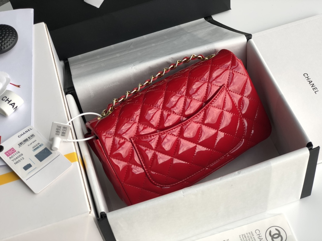 Ch**el cf mini patent calfskin & golden metal red bag 20cm
