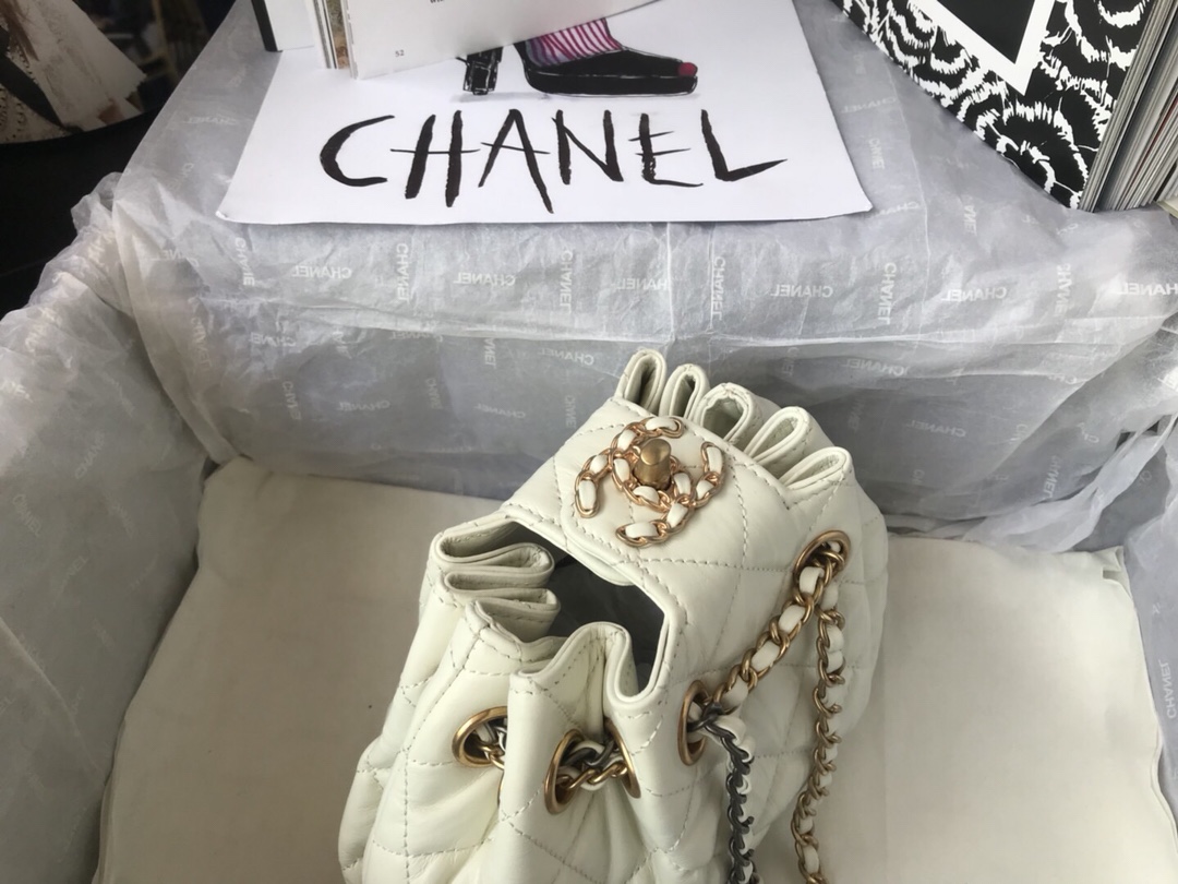 Ch**el mini drawstring bag in white as1802 20 x 17 x 10 cm