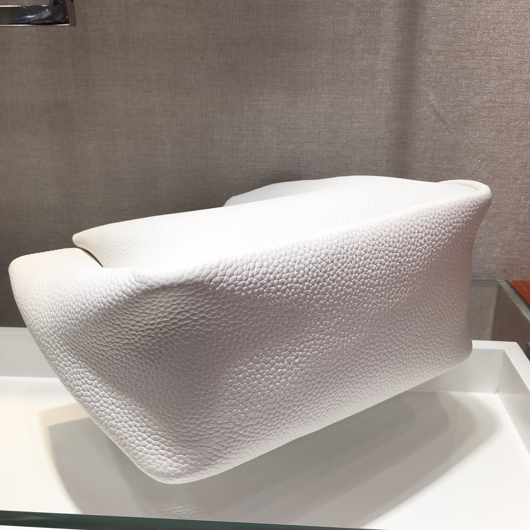 Pra*a dynamique leather handbag white and caramel 1bg335 25 x 21.5 x 14 cm