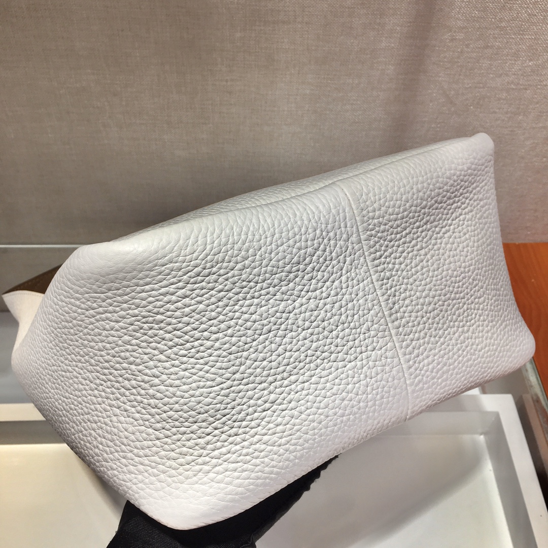 Pra*a leather handbag chalk white 1bc127 23 x 21 x 13 cm