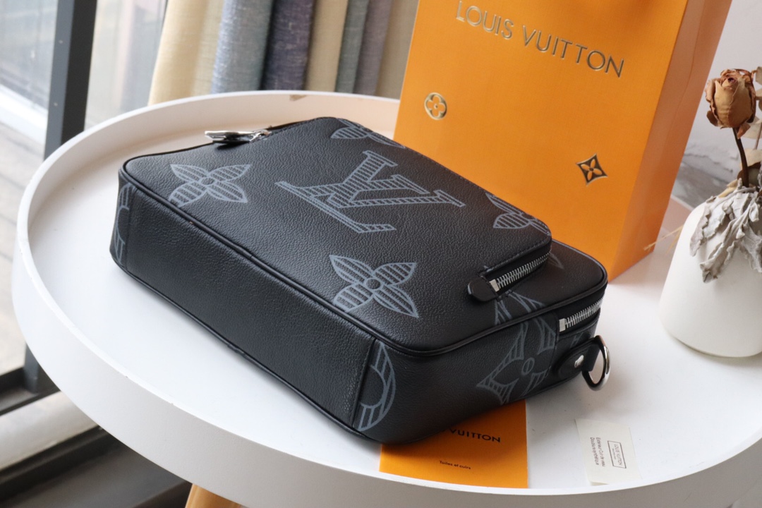 l0vis Vvtt0n flight case taurillon shadow m57287 26 x 20 x 6 cm