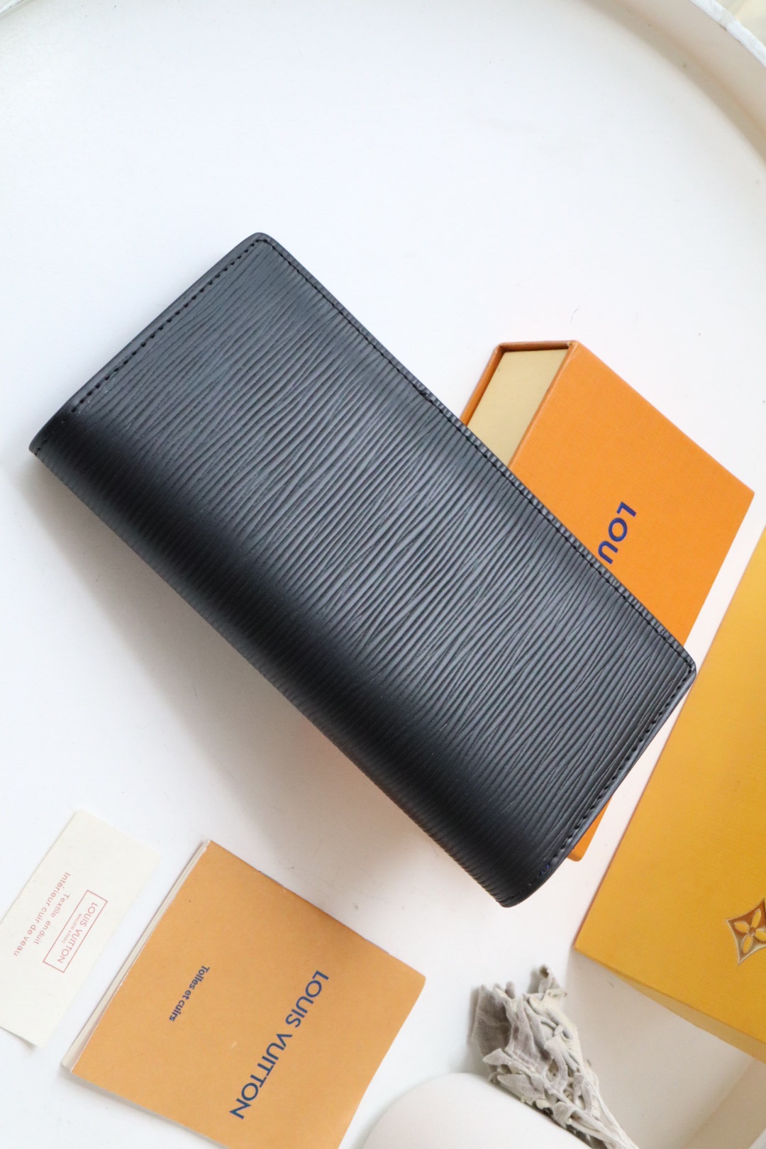 l0vis Vvtt0n brazza wallet epi leather black m80788 10 x 19 x 2 cm