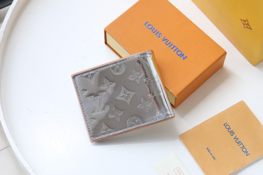 l0vis Vvtt0n slender wallet monogram mirror canvas m80806 11 x 8.5 x 2 cm