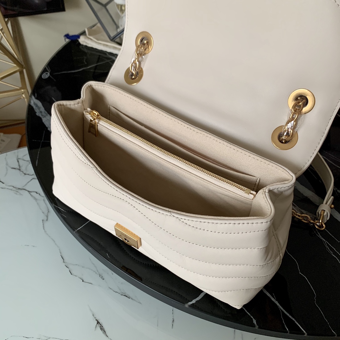 l0vis Vvtt0n new wave chain bag smooth cowhide leather ivoire m58549 24 x 14 x 9 cm