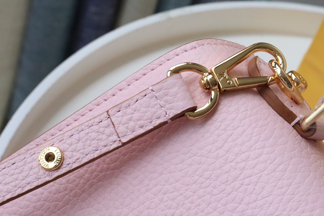 l0vis Vvtt0n twist one handle pm eau de rose m57584 17 x 25 x 11 cm