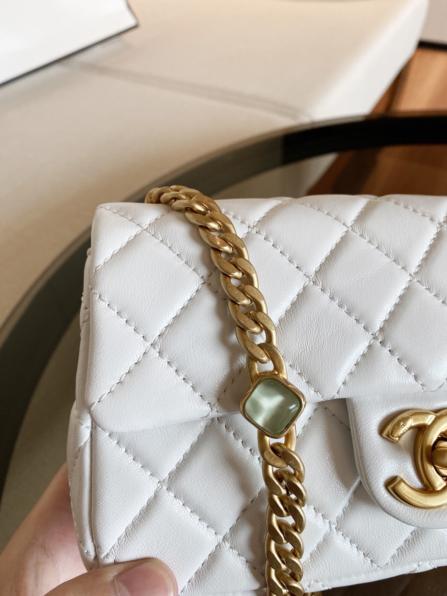 Ch**el small resin stones chain flap bag lambskin white as2380 12.5 x 20 x 7 cm