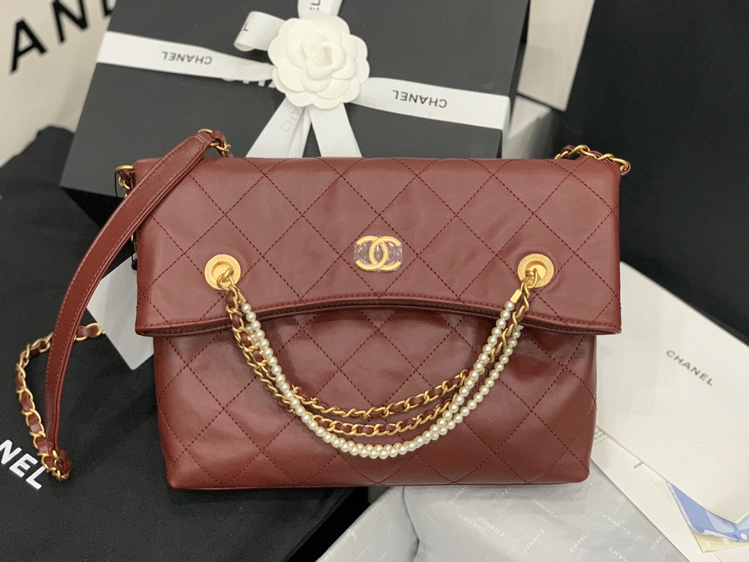 Ch**el calfskin crystal pearls shopping bag red as2213 34 x 25 x 5 cm