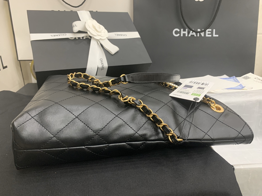 Ch**el calfskin crystal pearls shopping bag black as2213 34 x 25 x 5 cm