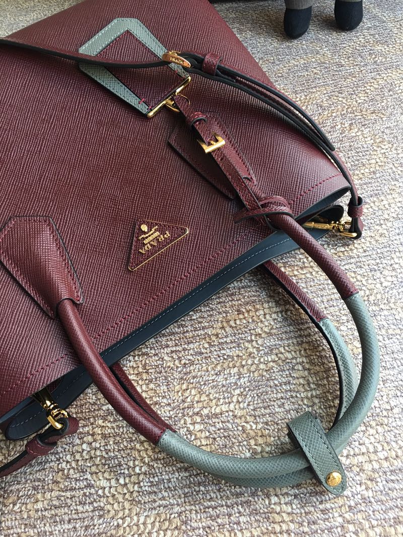 Pra*a medium saffiano leather double Pra*a bag dark burgundy 1bg775 33 x 24.5 x 14 cm