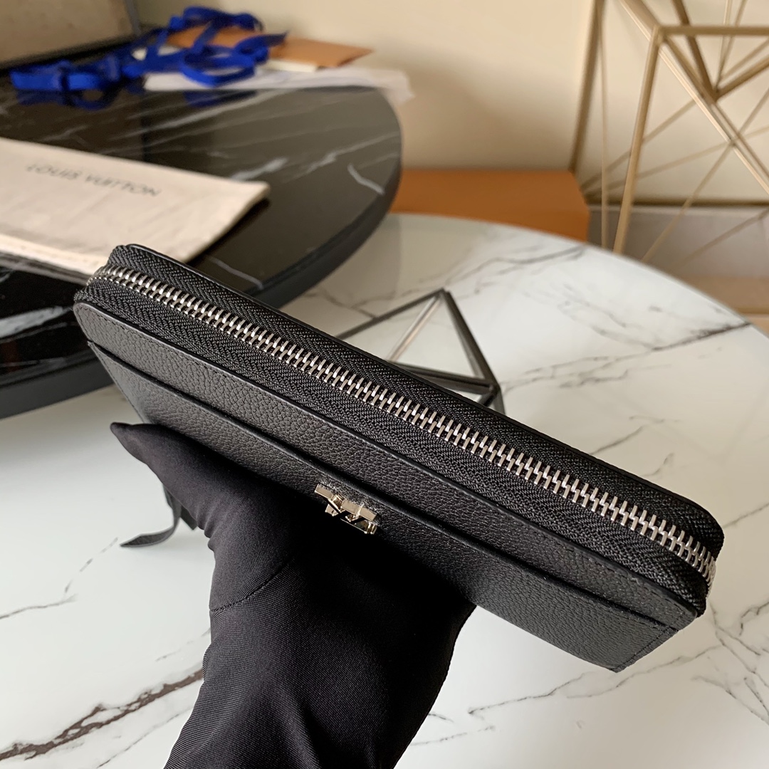 l0vis Vvtt0n lockme zippy wallet calfskin black m62622 19.5 x 10 x 2.5 cm