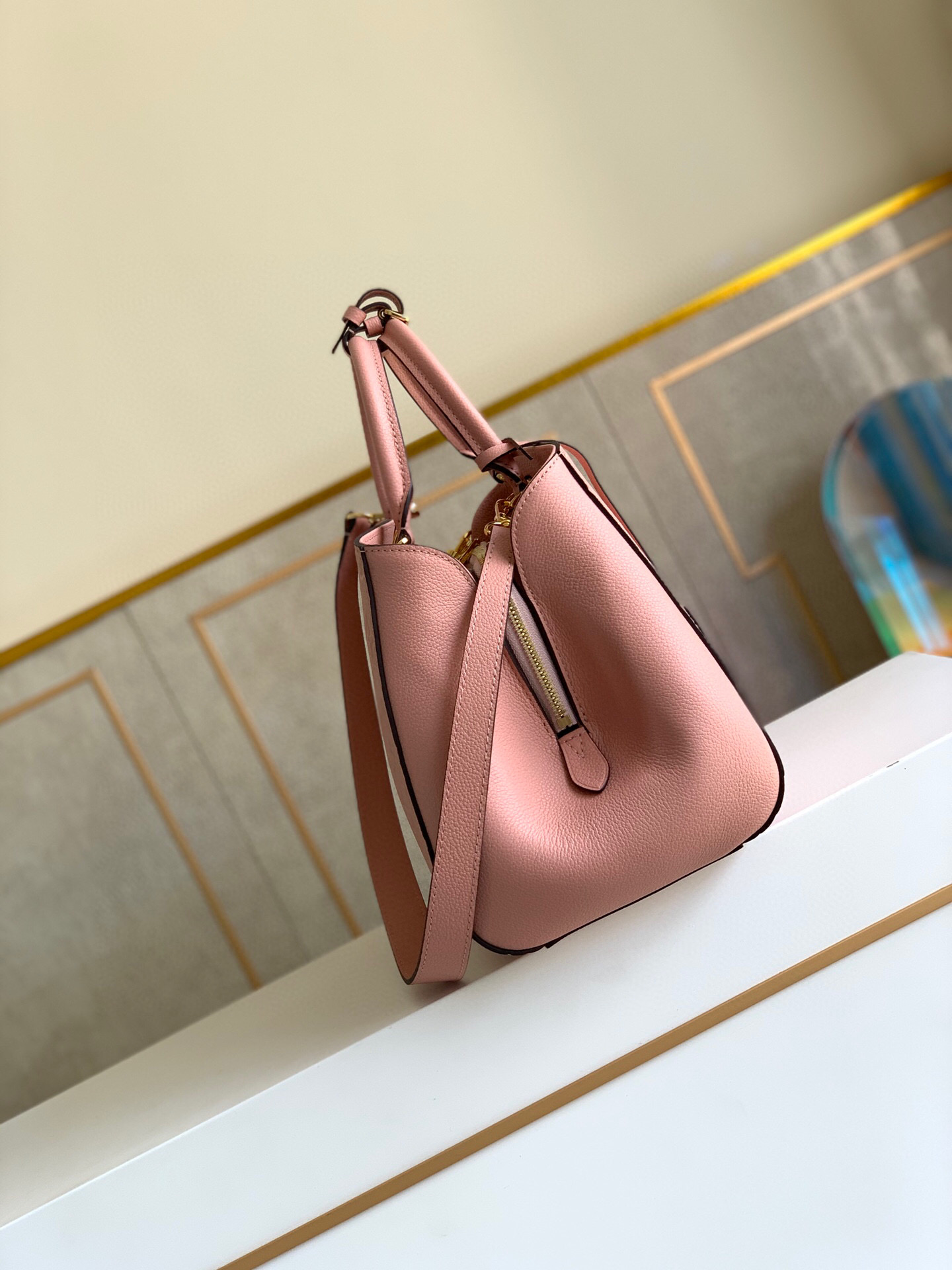 l0vis Vvtt0n montaigne mm monogram empreinte leather powder pink m41048 33 × 23 × 15 cm