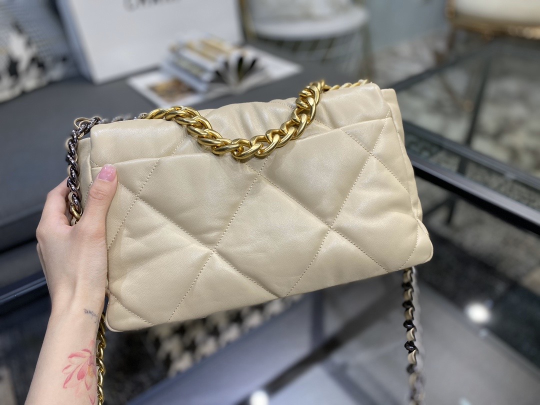 Ch**el large 19 handbag lambskin beige as1161 30cm