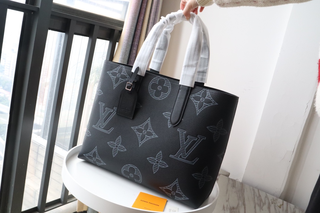 l0vis Vvtt0n cabas voyage taurillon shadow leather m57290 45 x 33 x 15 cm