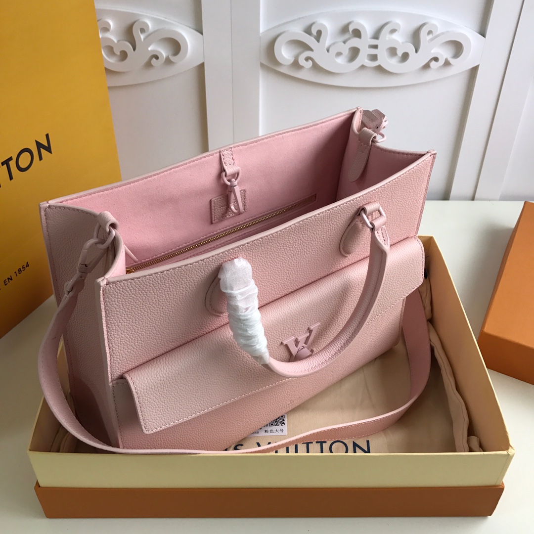 l0vis Vvtt0n lockme tote mm soft grained calfskin leather pink m55846 34.5 x 28 x 12 cm