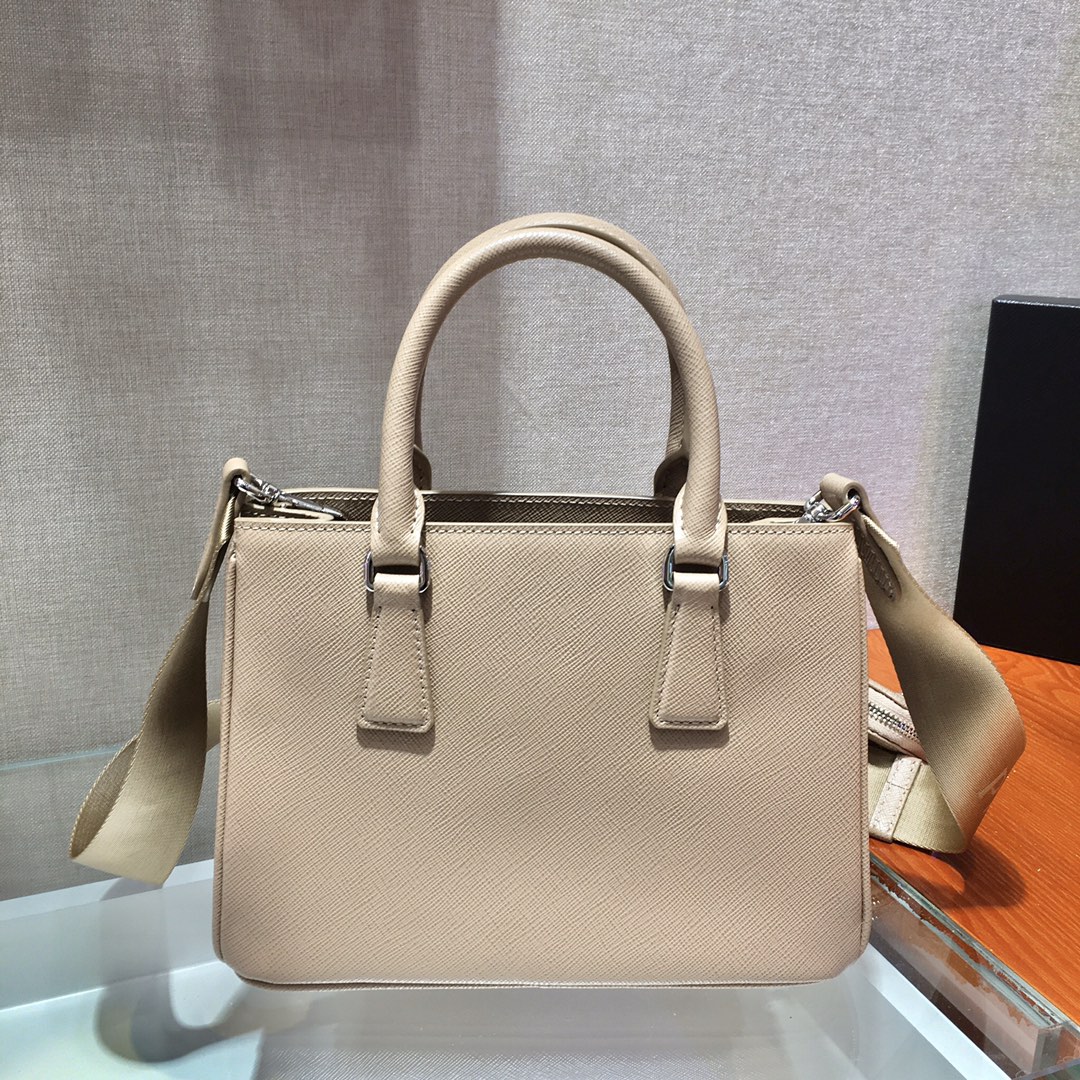 Pra*a mini galleria saffiano leather bag cameo beige 1ba296 23 x 16.5 x 10 cm