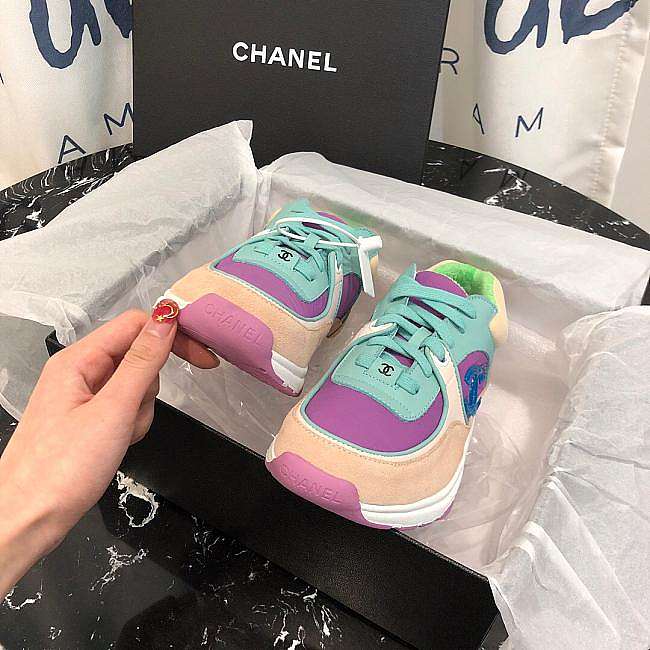 Ch**el sneaker 011