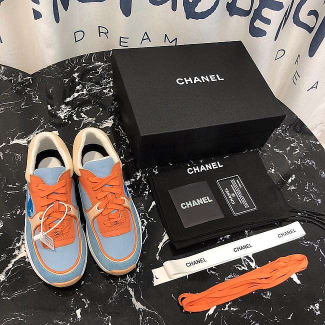 Ch**el sneaker 010