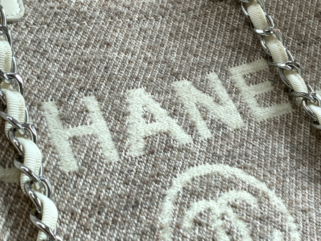 Ch**el deauville tote bag grey 38 cm