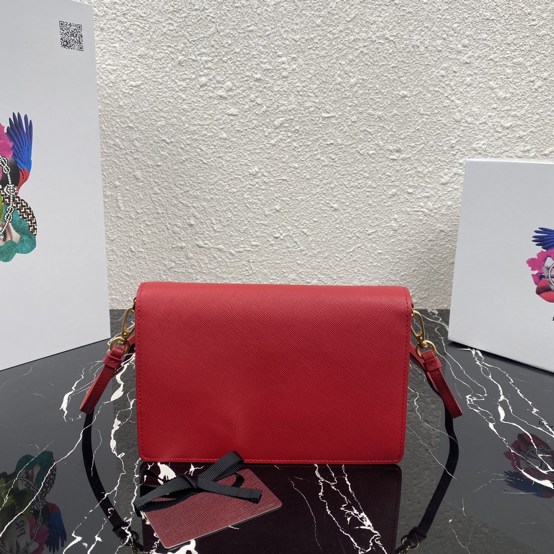Pra*a mini saffiano leather bag fiery red 1bp020 20 x 12 x 4 cm