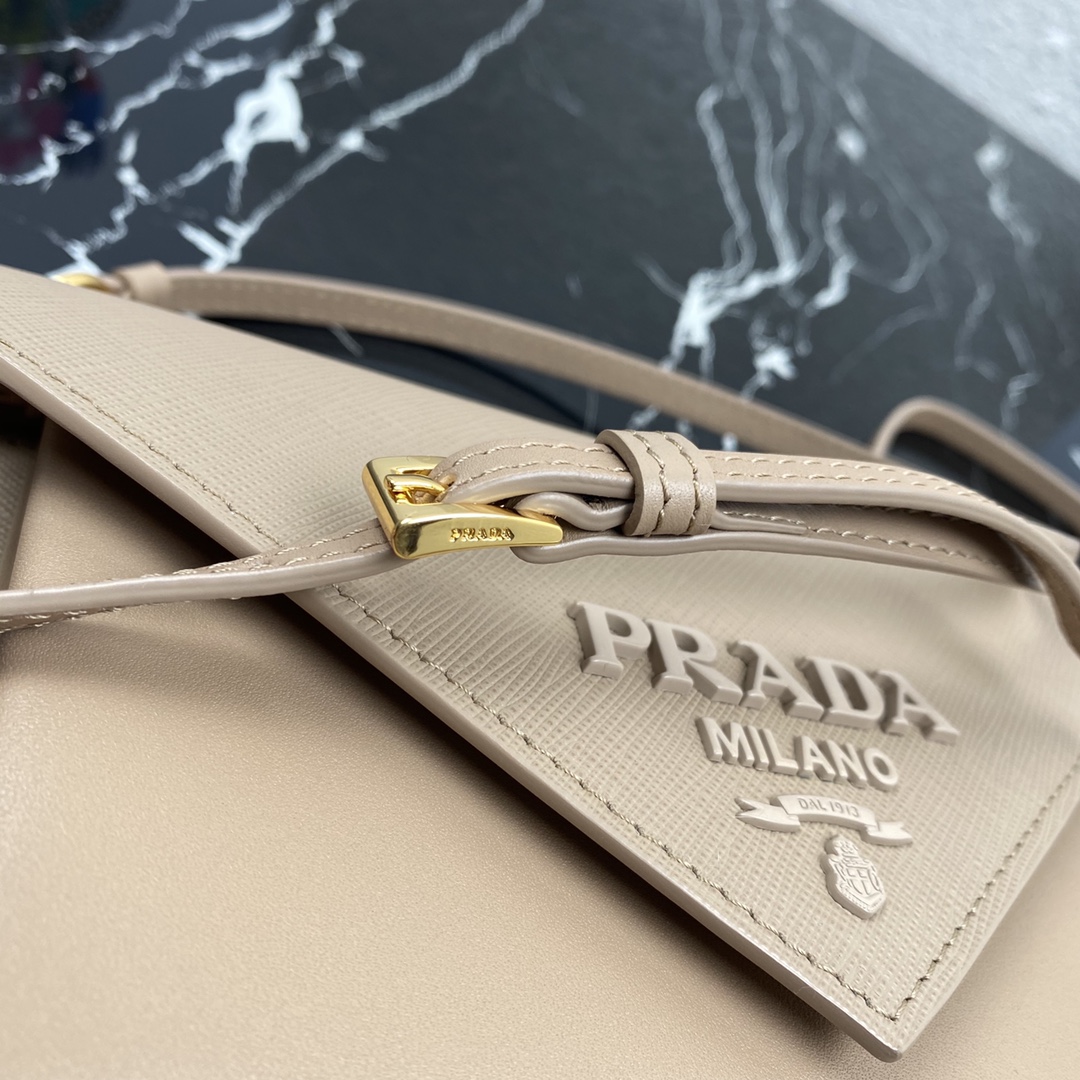 Pra*a mini saffiano leather bag beige 1bp020 20 x 12 x 4 cm
