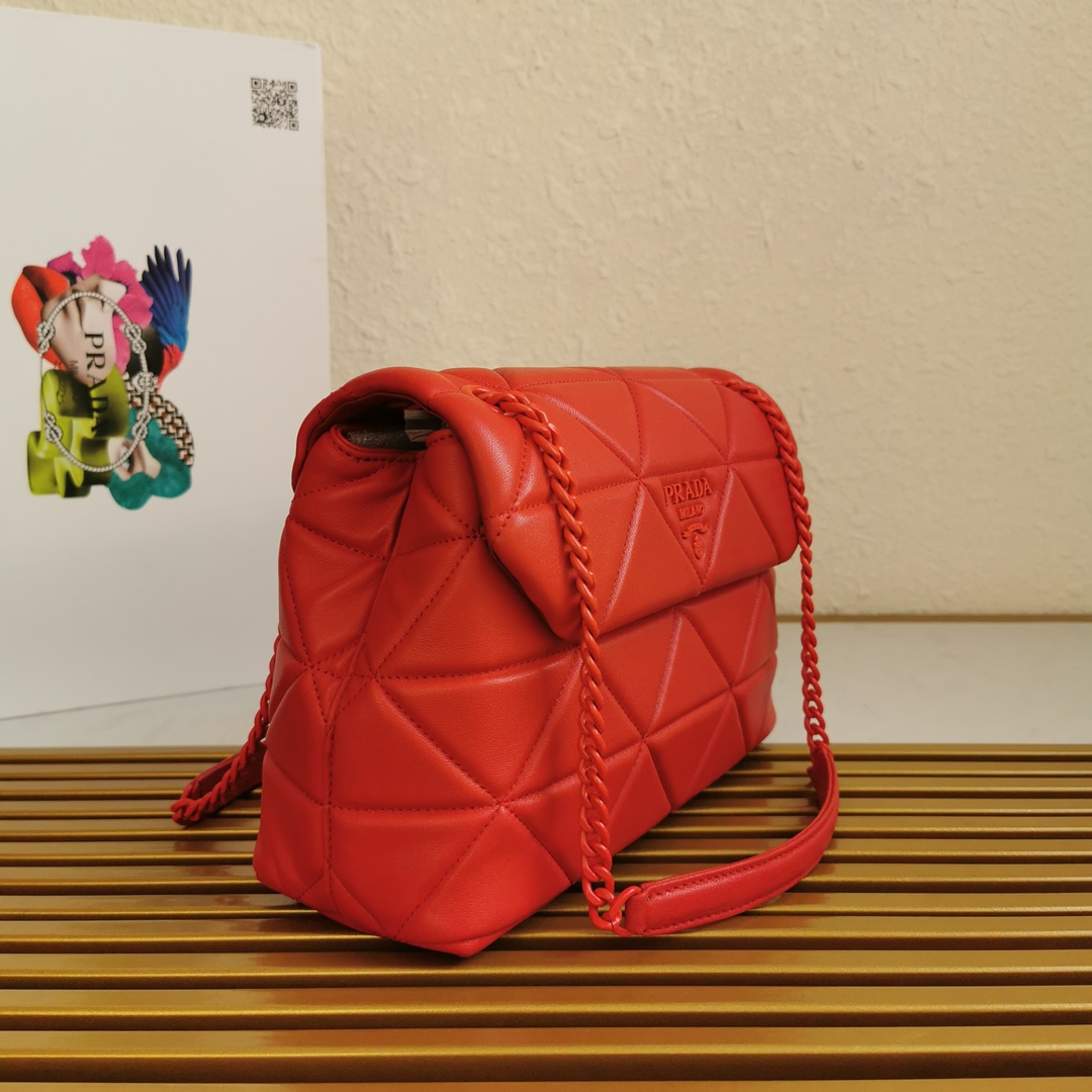 Pra*a large nappa leather Pra*a spectrum bag red 1bd231 27 × 18.5 × 9 cm