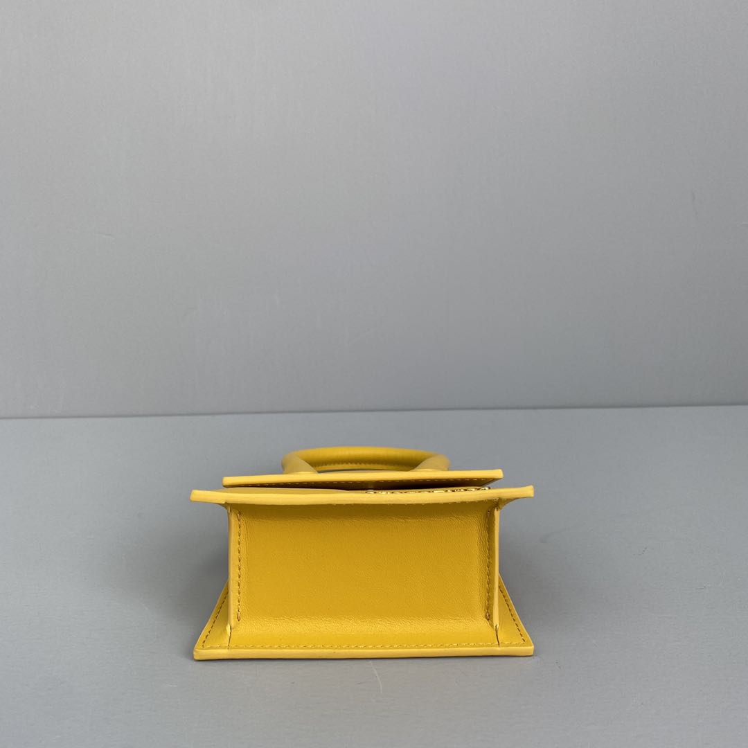 JACQUEMUS LE CHIQUITO Mini Leather Bag Yellow 213BA01 12 x 8 x 5 cm