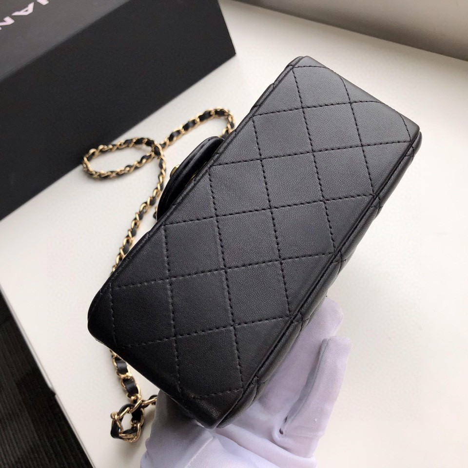 Ch**el mini flap bag lambskin golden metal black a35200 17cm