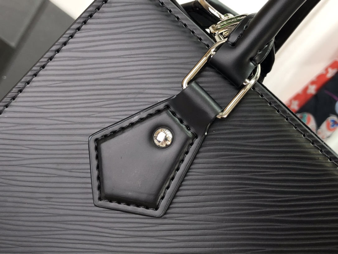 l0vis Vvtt0n sac plat bb epi leather black m58660 25 x 18 x 10 cm