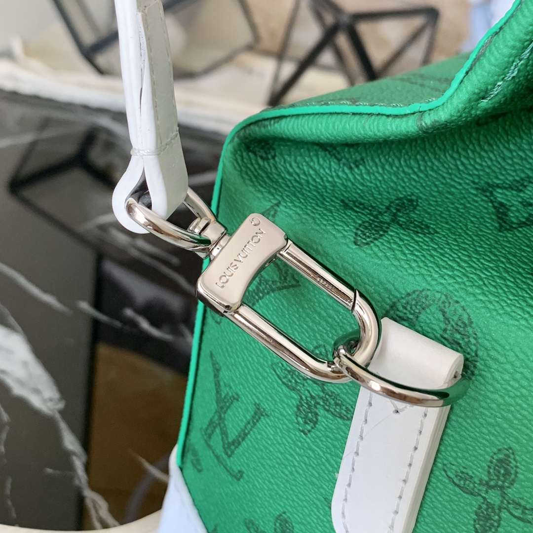 l0vis Vvtt0n litter bag vintage monogram canvas green leather m80815 24 x 21 x 12 cm