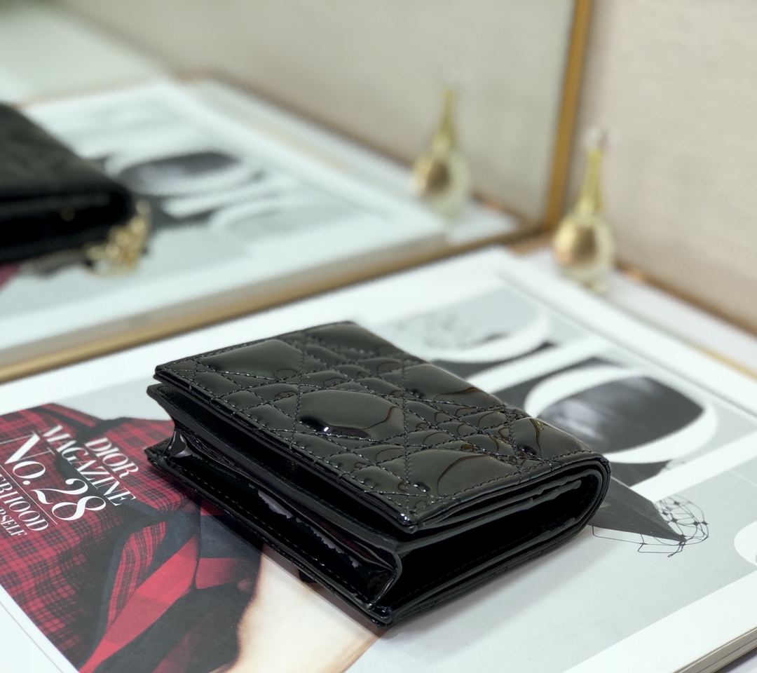 D10r small wallet patent cannage calfskin black 11 x 9 cm